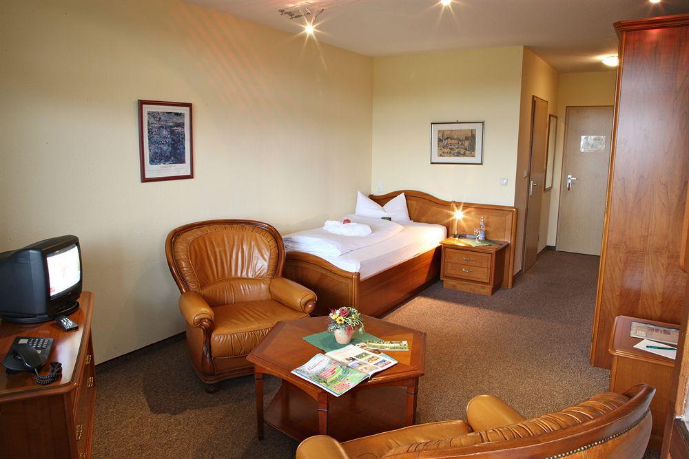 Aktivital Hotel บัด กรีสบาค ภายนอก รูปภาพ