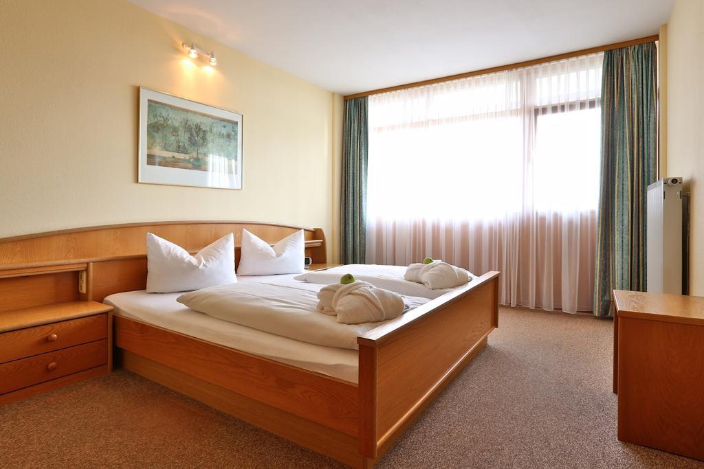 Aktivital Hotel บัด กรีสบาค ภายนอก รูปภาพ
